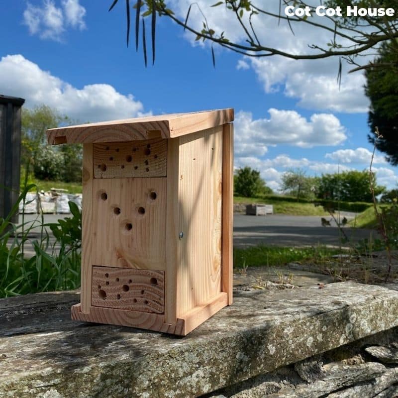 Hôtel à insectes en kit pour auxiliaires