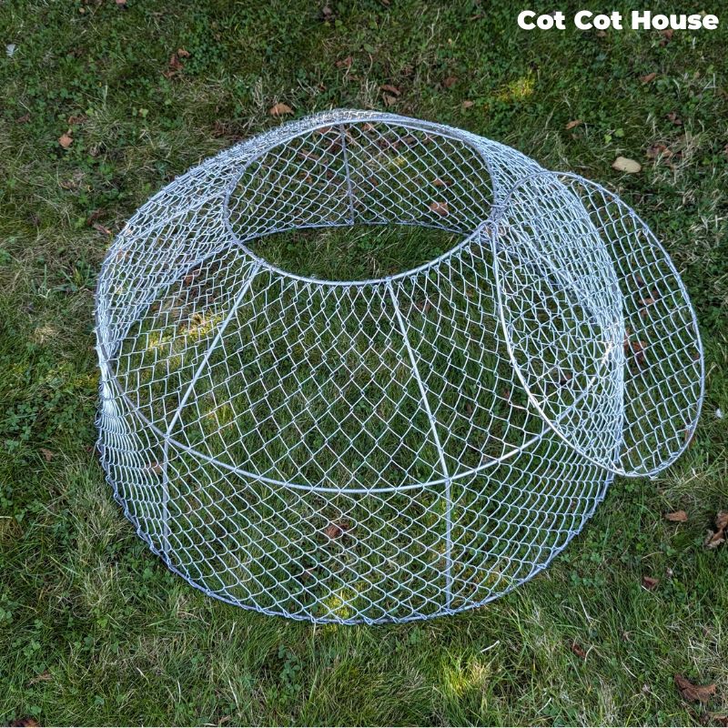 Cage à pâturer - mue à poussins ronde fabriquée en Bretagne