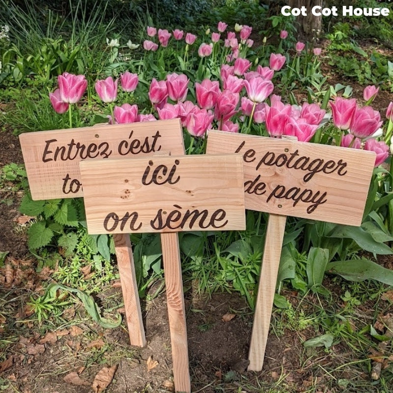 Pancarte en bois gravée extérieur déco