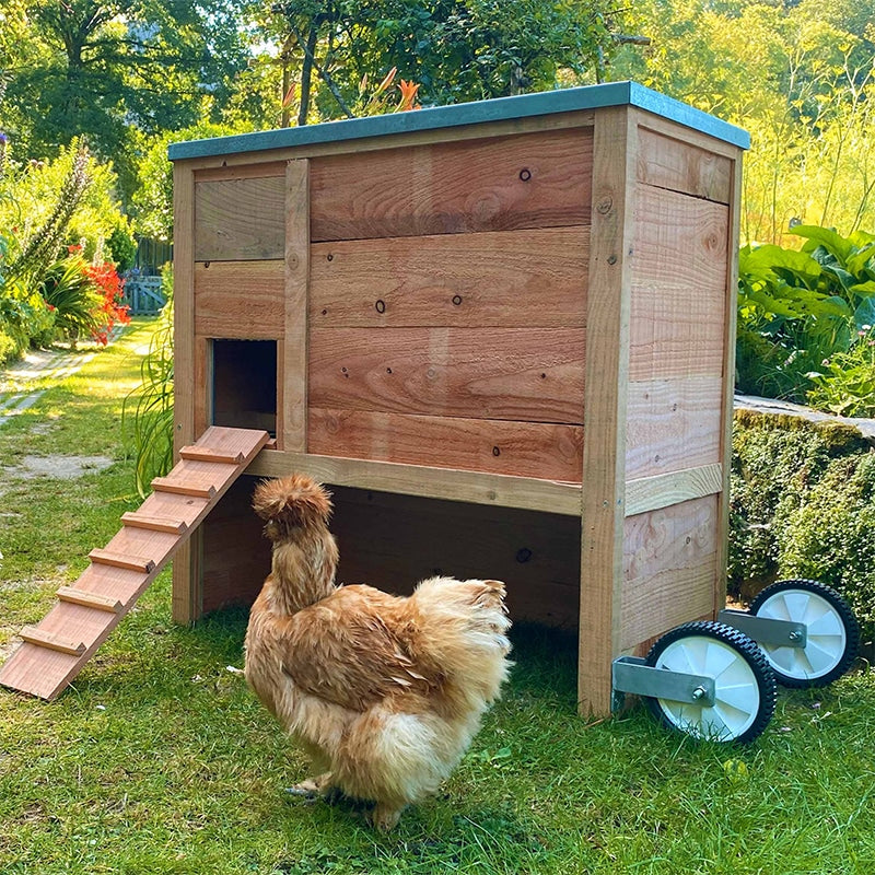 poulailler mobile sur roulettes